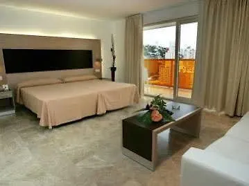 & Dynastic Szálloda Benidorm