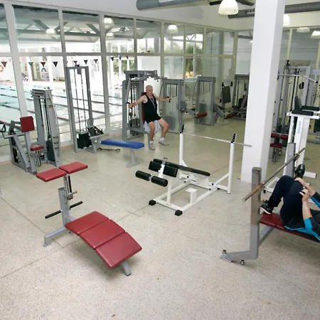 & Dynastic Szálloda 4*