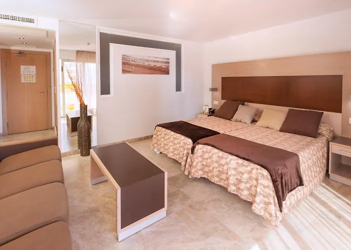 Hotel & Dynastic 4*