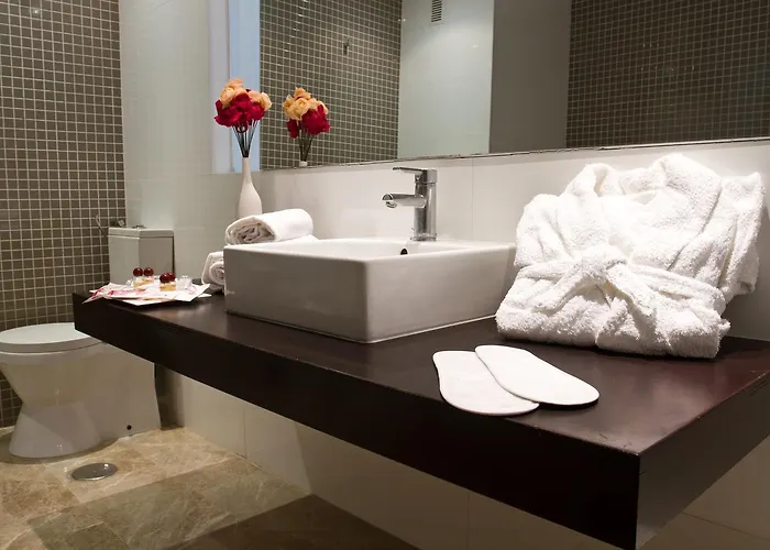 Hotel & Dynastic 4*