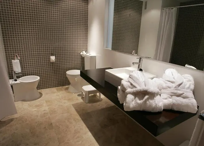 & Dynastic Hotel 4*