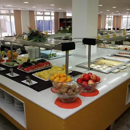 Hotell & Dynastic 4*