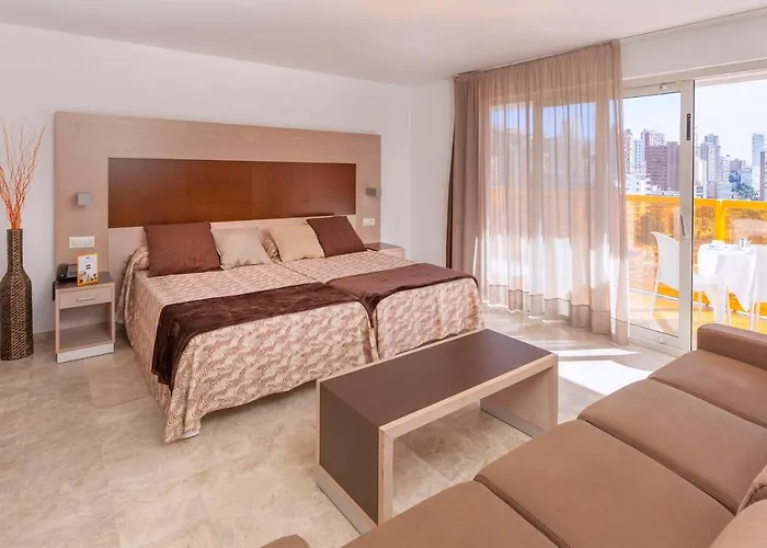 Hotel & Dynastic Benidorm